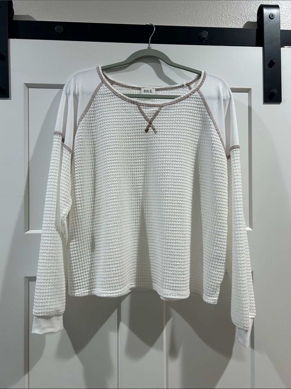 BKE White Waffle Knit Long Sleeve Top with Tan Contrast Trim